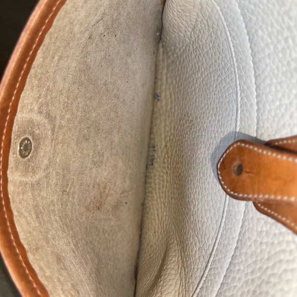 Leather crossbody bag - Picture 11 of 13